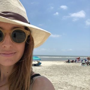 Meet your Posher, Laura